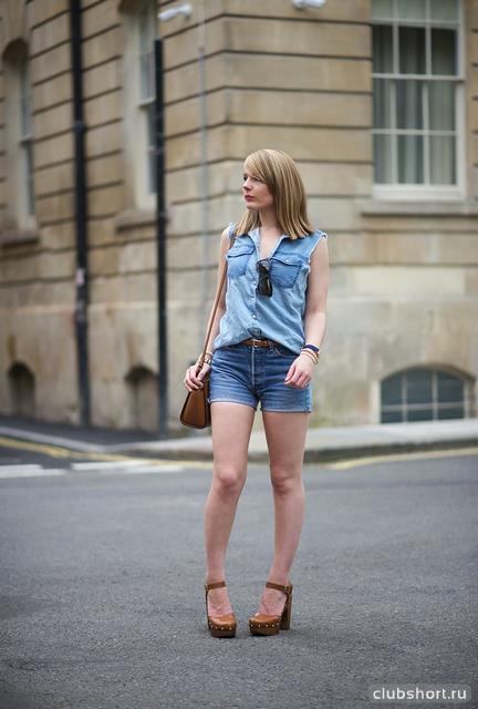 30015_uk-fashion-blogger-denim-shorts-shirt.jpg